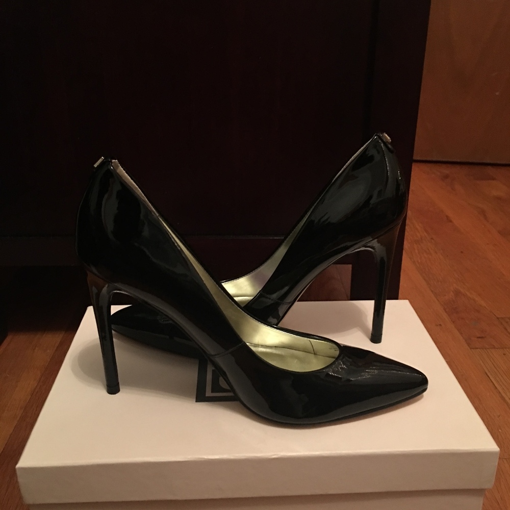Brand New Women's Patent Leather Pointed Toe Pumps